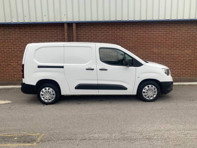 2021 Vauxhall Combo 2300 1.5 Turbo D 100ps H1 Dynamic Van