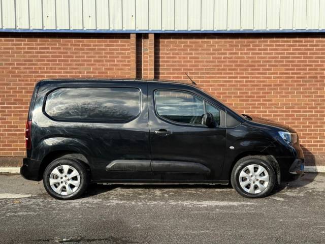 2021 Vauxhall Combo 2000 1.5 Turbo D 100ps L1 H1 Griffin Van