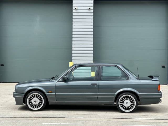 1989 BMW 3 Series 2.5 325i Sport 2dr Auto
