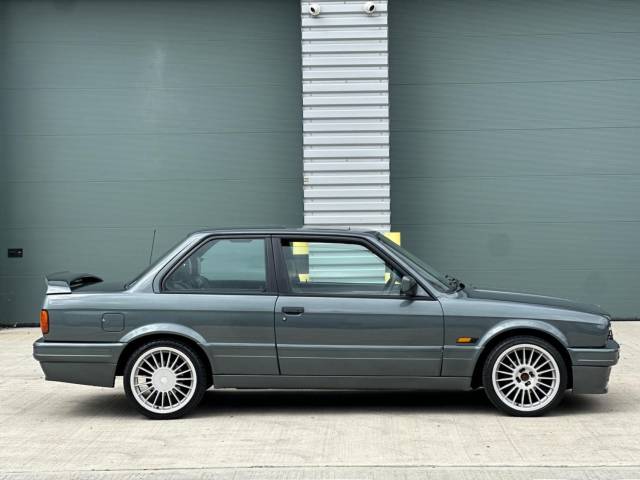 1989 BMW 3 Series 2.5 325i Sport 2dr Auto