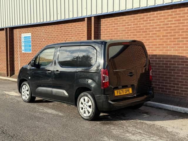 2021 Vauxhall Combo 2000 1.5 Turbo D 100ps L1 H1 Griffin Van