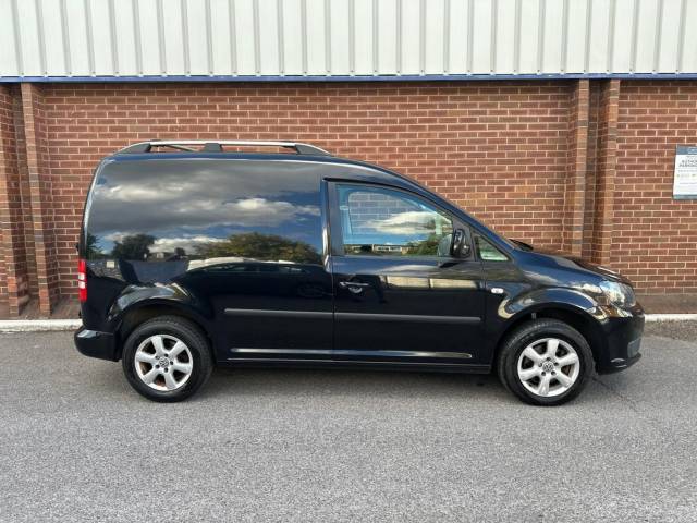 2012 Volkswagen Caddy 1.6 TDI 102PS Van DSG ** NO VAT **