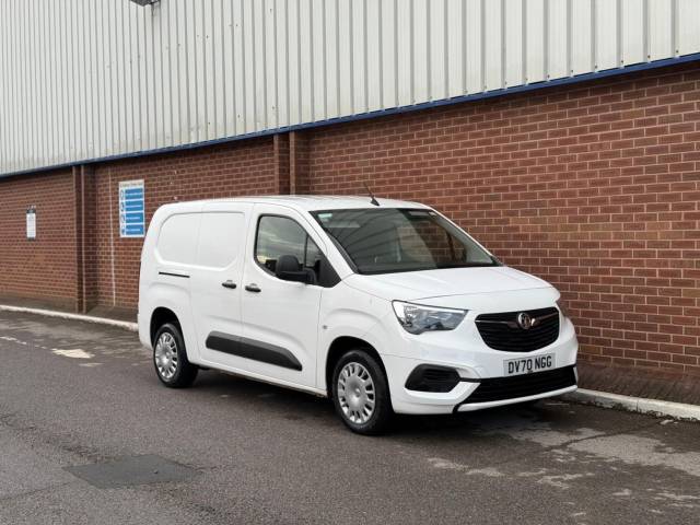 2020 Vauxhall Combo 2300 1.5 Turbo D L2 H1 Sportive Van ** NO VAT **