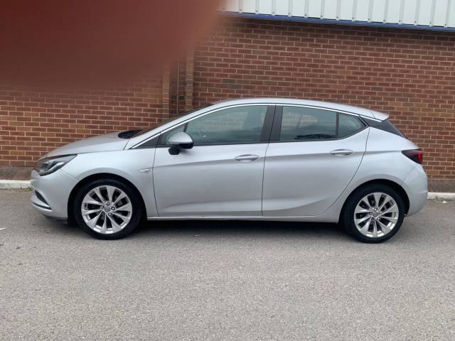 2016 Vauxhall Astra 1.4T 16V 125 Design 5dr