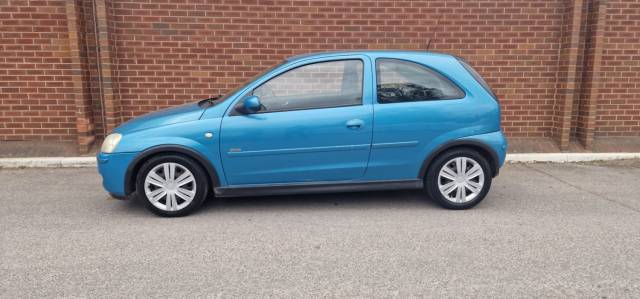 2004 Vauxhall Corsa 1.4i 16V Design 3dr Auto