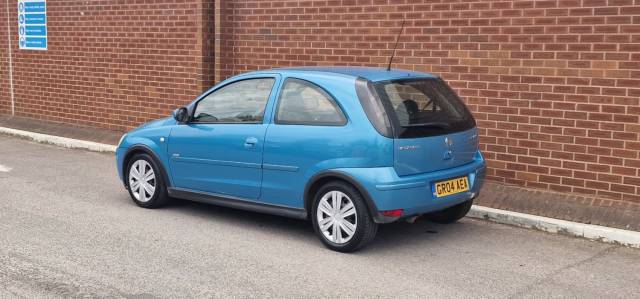 2004 Vauxhall Corsa 1.4i 16V Design 3dr Auto