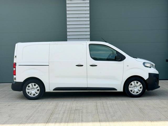 2019 Peugeot Expert 1000 1.5 BlueHDi 100 Professional Van **NO VAT**