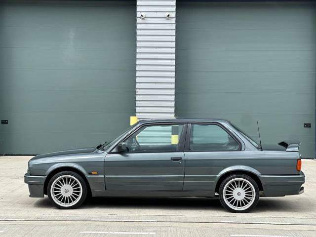 1989 BMW 3 Series 2.5 325i Sport 2dr Auto