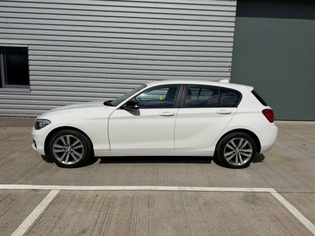 2018 BMW 1 Series 118i [1.5] Sport 5dr [Nav/Servotronic]