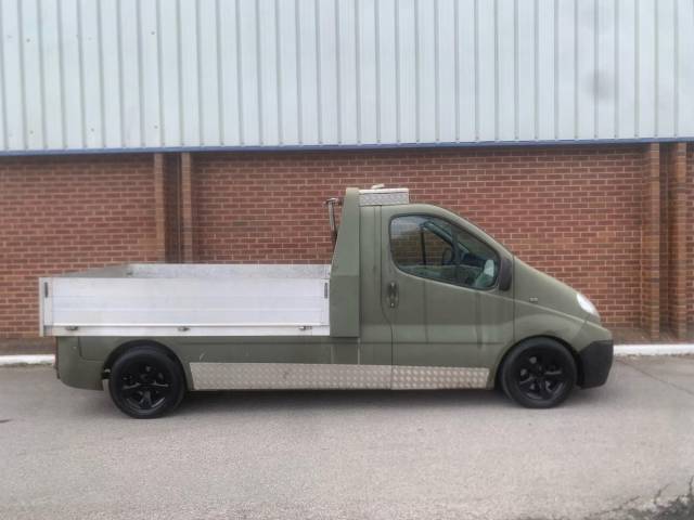2009 Renault Trafic 2.0 PCLL29dCi 115 Platform Cab