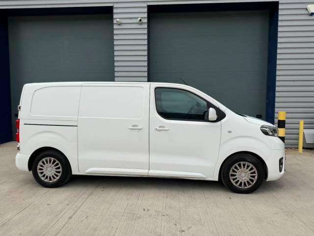 2016 Toyota Proace 1.6D 115 Comfort Van