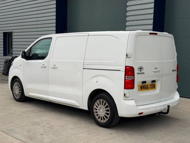 2016 Toyota Proace 1.6D 115 Comfort Van