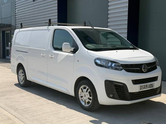 2019 Vauxhall Vivaro 2900 1.5d 100PS Sportive L2 H1 Van LWB
