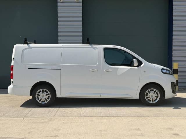 2019 Vauxhall Vivaro 2900 1.5d 100PS Sportive L2 H1 Van LWB
