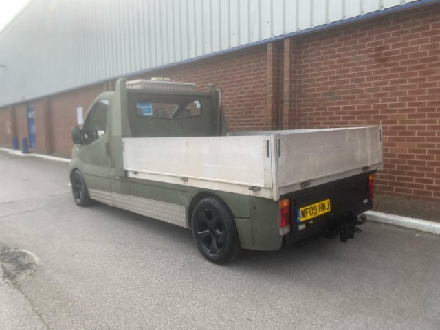 2009 Renault Trafic 2.0 PCLL29dCi 115 Platform Cab