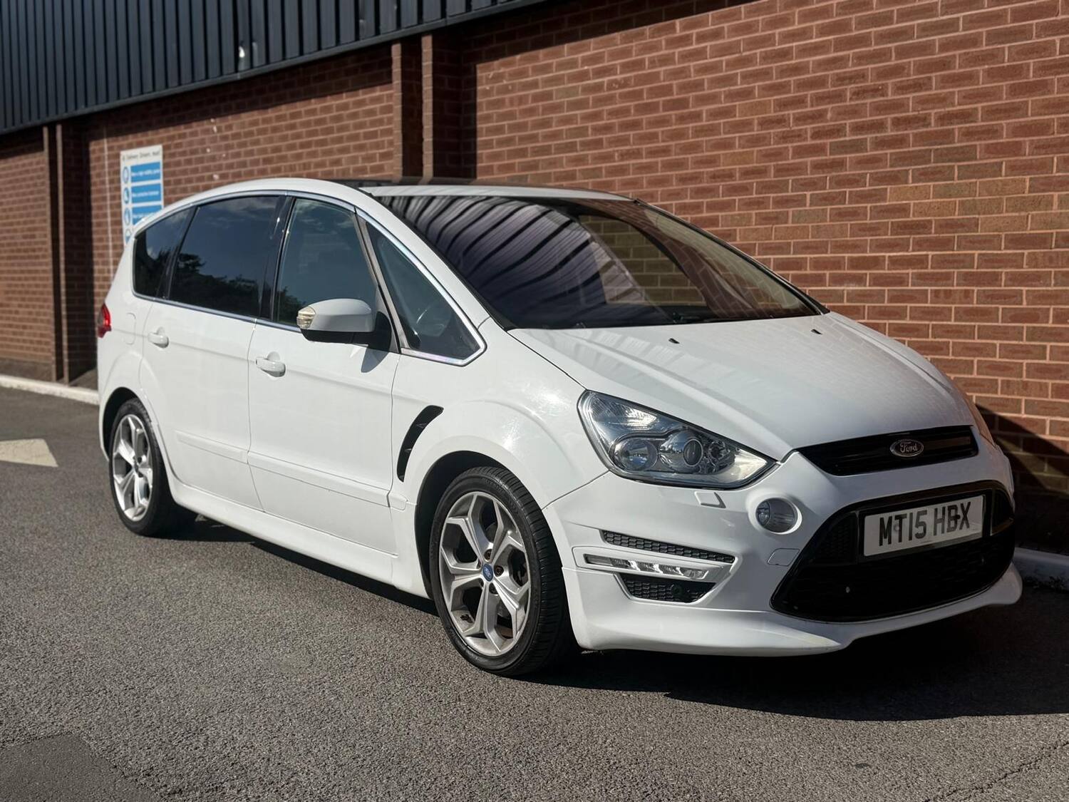 2015 Ford S-MAX