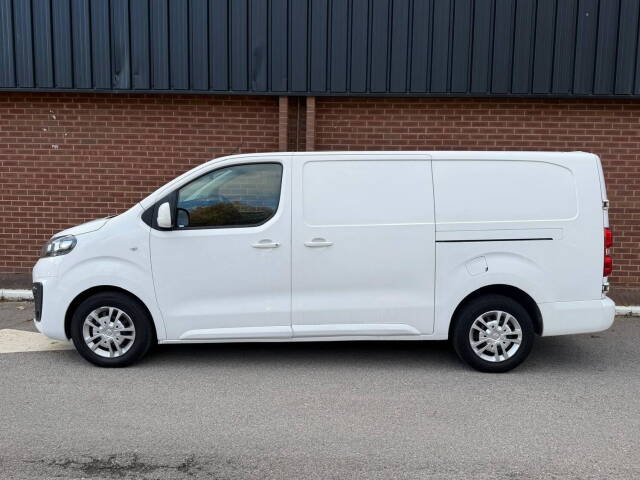 2019 Vauxhall Vivaro 2900 1.5d 100PS Sportive H1 Van
